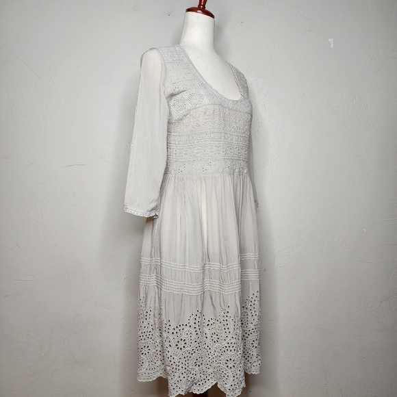 Johnny Was Beige Eyelet Embroidered Tan Dress Size Small - Picture 4 of 11